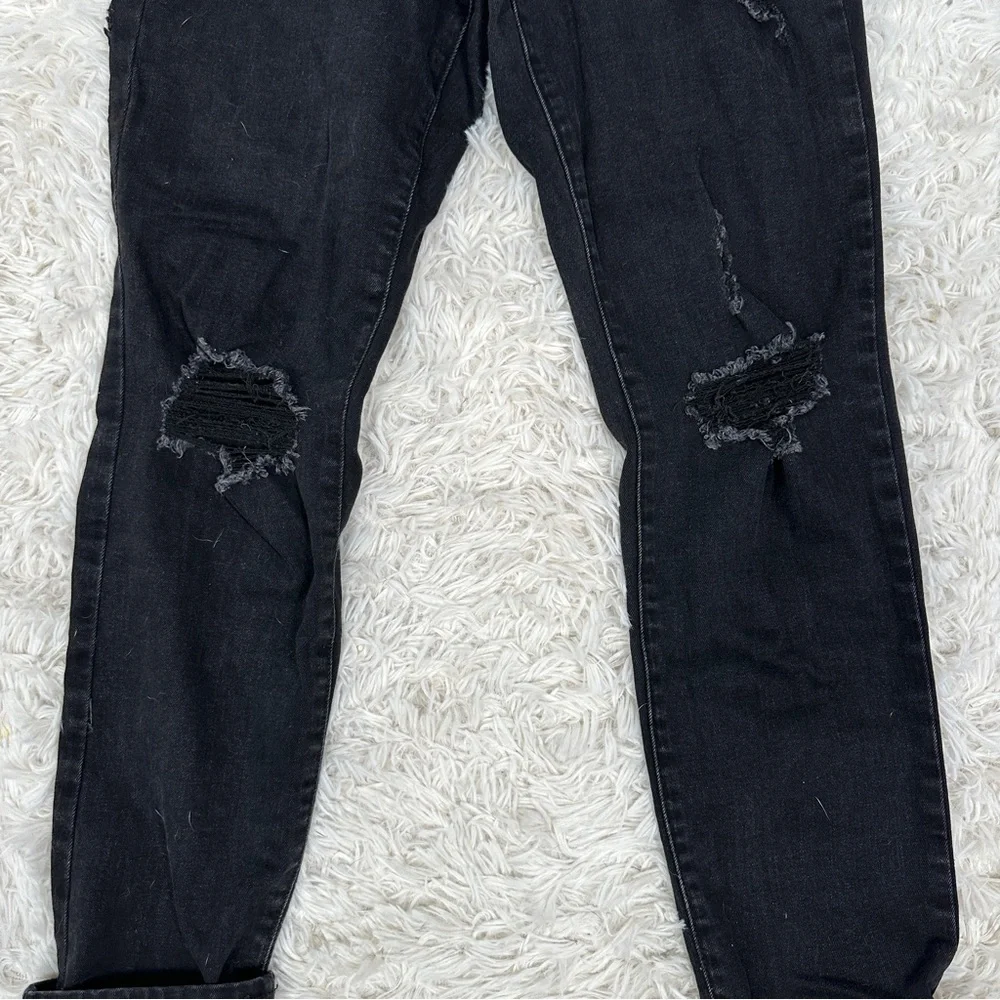 Old Navy Power Slim Straight Jeans 6 Short Black Distressed Mid Rise